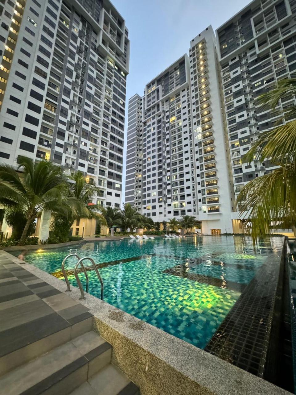 Cheras Trader Square By Jr Lovely Homestay Buitenkant foto